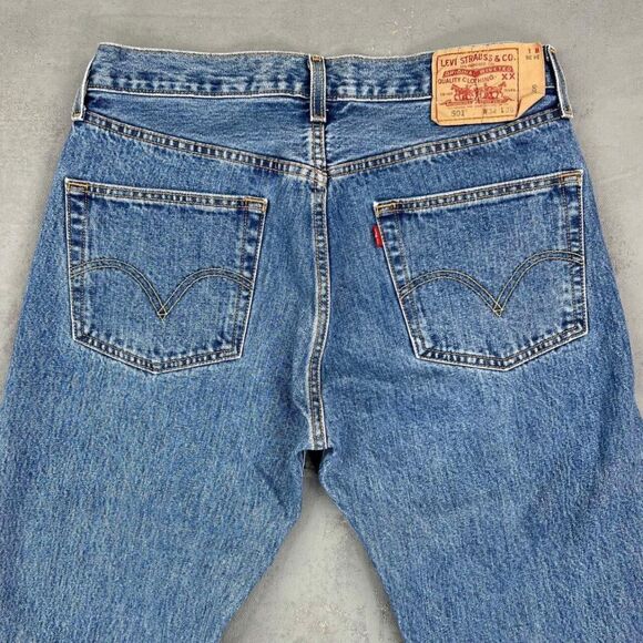 Vintage 2004 Levi's 501 Fit Stonewashed Denim Red Tab Jeans Fit 32 x 35 - Picture 7 of 8
